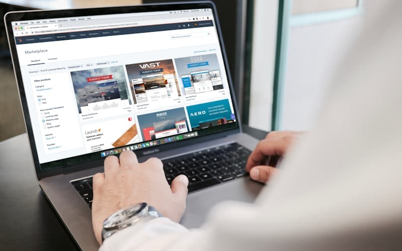 Experte en community management : ce que 10 ans d'expérience changent vraiment