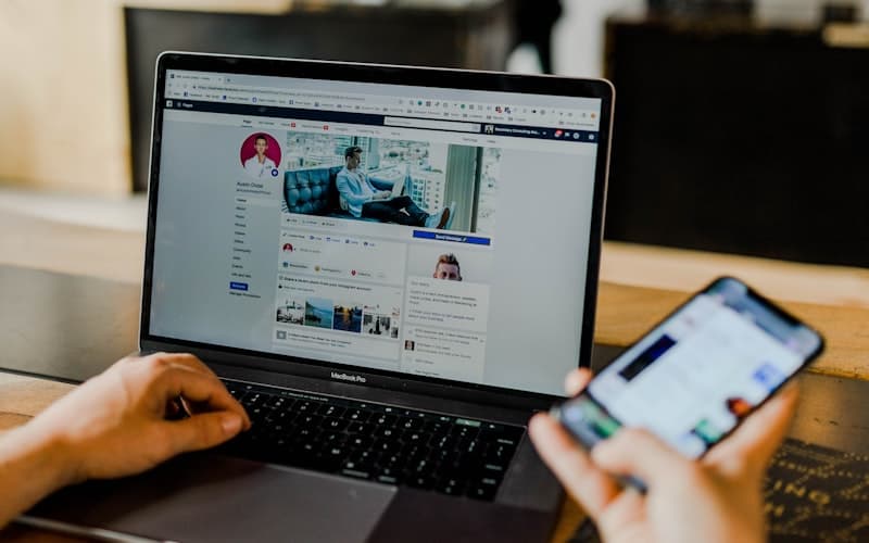 Pourquoi externaliser son community management à un freelance plutôt qu'une agence